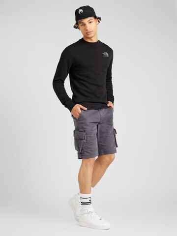 THE NORTH FACE Sweatshirt i svart