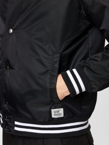 Vintage Industries Between-Season Jacket 'Chapman' in Black