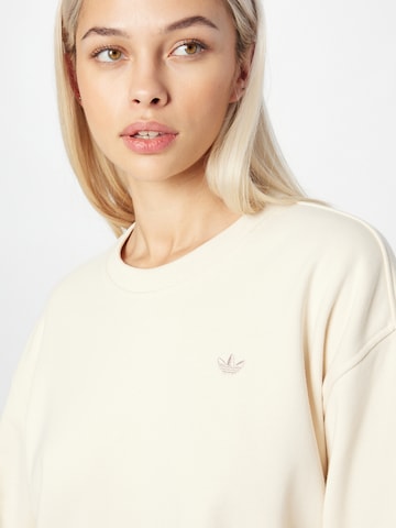 ADIDAS ORIGINALS Sweatshirt 'Premium Essentials ' i vit