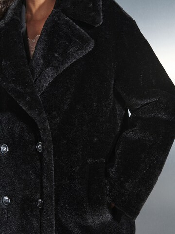 Next Зимнее пальто в Черный