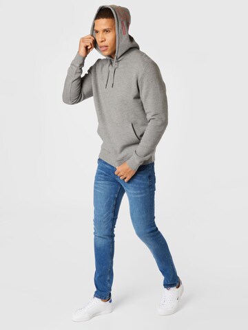 ESPRIT Sweatshirt in Grau