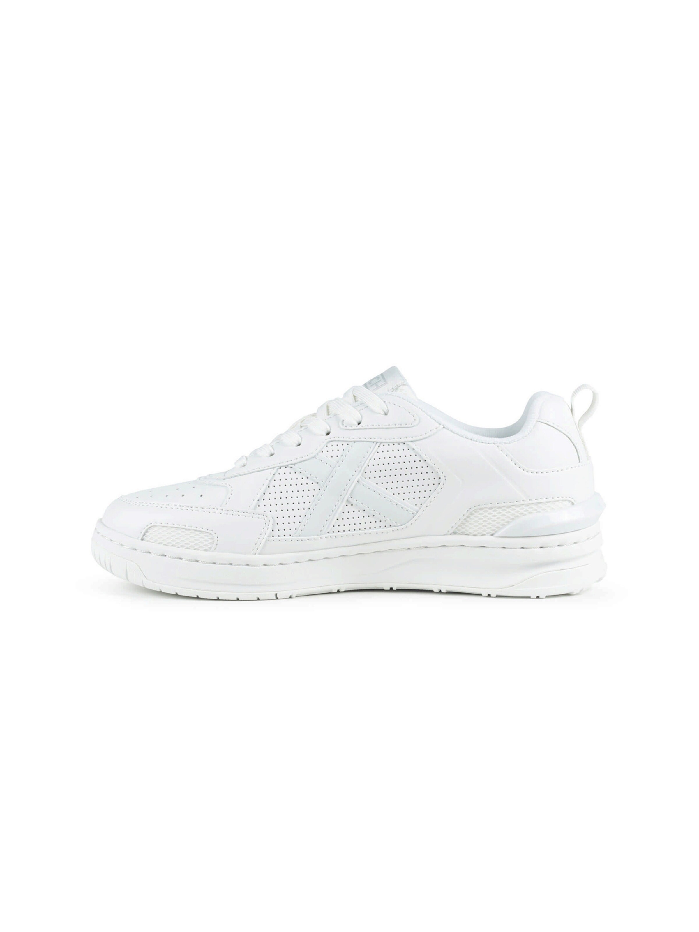 MUNICH Platform trainers 'Pivot' in White: front
