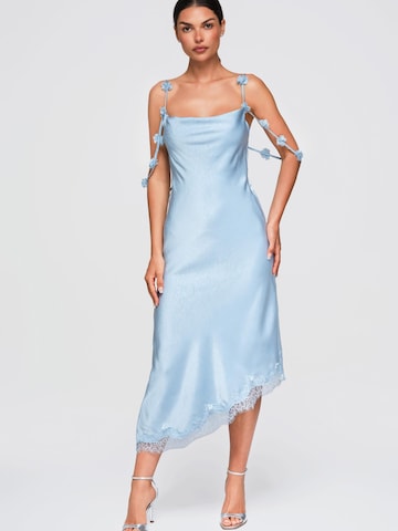 Ombre Evening dress in Blue: front