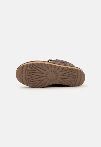 UGG - Zapatillas deportivas bajas 'Lowmel Spotted' en marrón