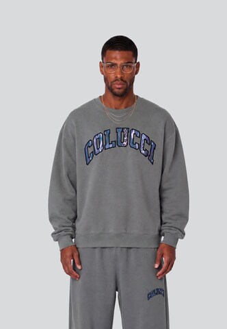 Colucci Sweatshirt 'College' in Grijs: voorkant