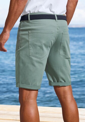 JOHN DEVIN Regular Shorts in Grün