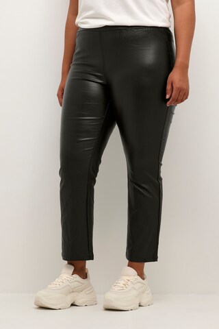 KAFFE CURVE Flared Broek 'Cadiana' in Zwart