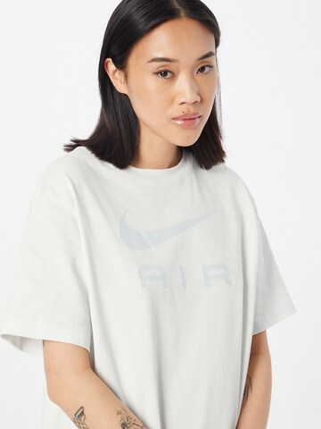 T-shirt Nike Sportswear en blanc