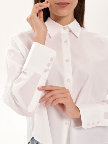 NOWIHT Blus 'Apolline' i vit