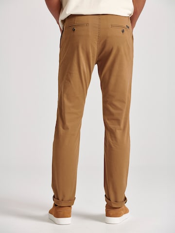regular Pantaloni chino di Funky Buddha in beige