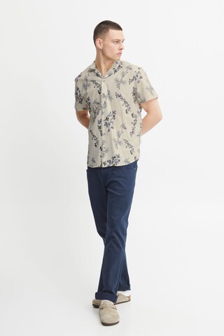 Coupe slim Chemise BLEND en beige