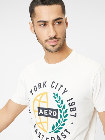 AÉROPOSTALE T-shirt i vit