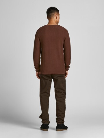 JACK & JONES Regular Fit Pullover 'Carlos' in Braun