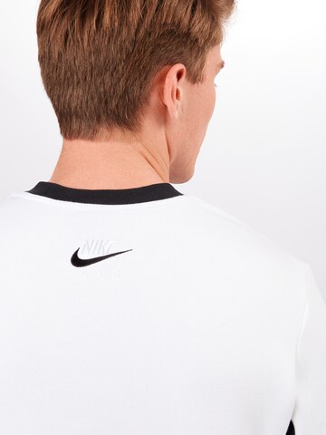 Coupe regular Sweat-shirt Nike Sportswear en blanc