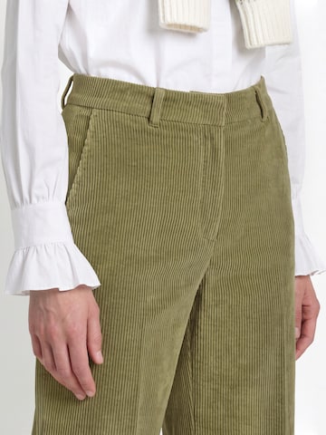 Rich & Royal - Pierna ancha Pantalón en verde