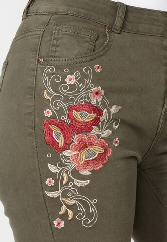 Regular Jeans de la KOROSHI pe verde