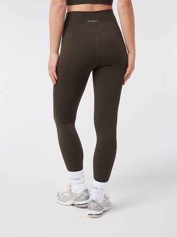 YO-GAYA Skinny Leggings‌ in Braun