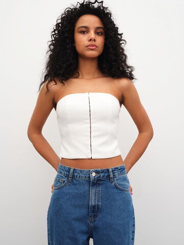 Top 'Madita' di RÆRE by Lorena Rae in bianco: frontale