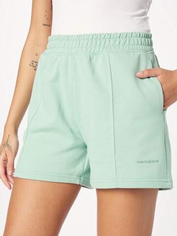 new balance Regular Shorts in Grün
