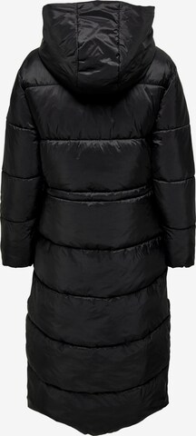 ONLY Płaszcz zimowy 'Puk' w kolorze czarny