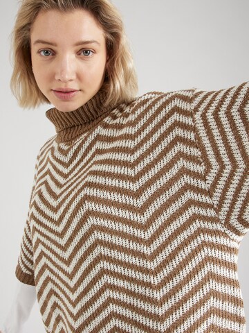 ZABAIONE Sweater 'Mo44lly' in Brown