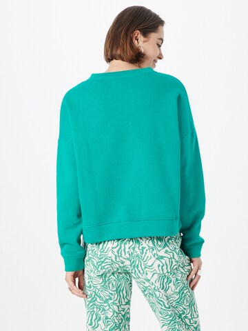 PIECES Sweatshirt 'Chilli' in Green