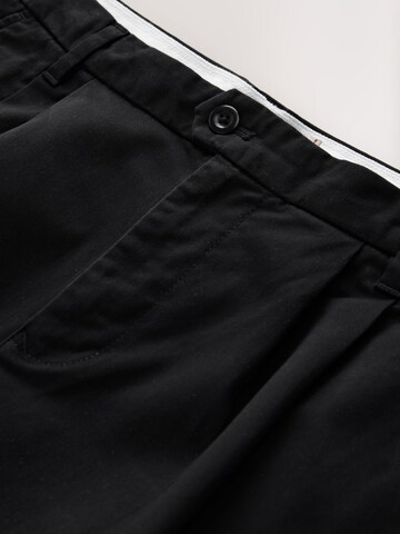 Regular Pantalon Next en noir