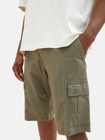 Regular Pantalon cargo TOM TAILOR en vert