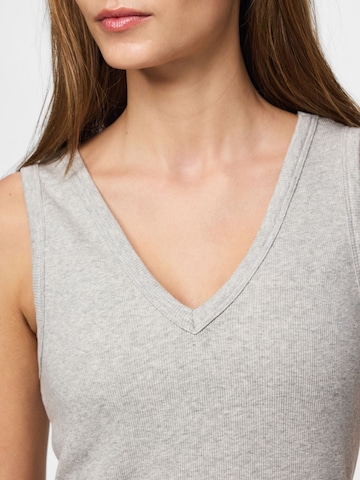 PIECES - Camiseta térmica 'PCBella' en gris