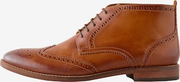 Next Nauhakengät värissä ruskea: etupuoli