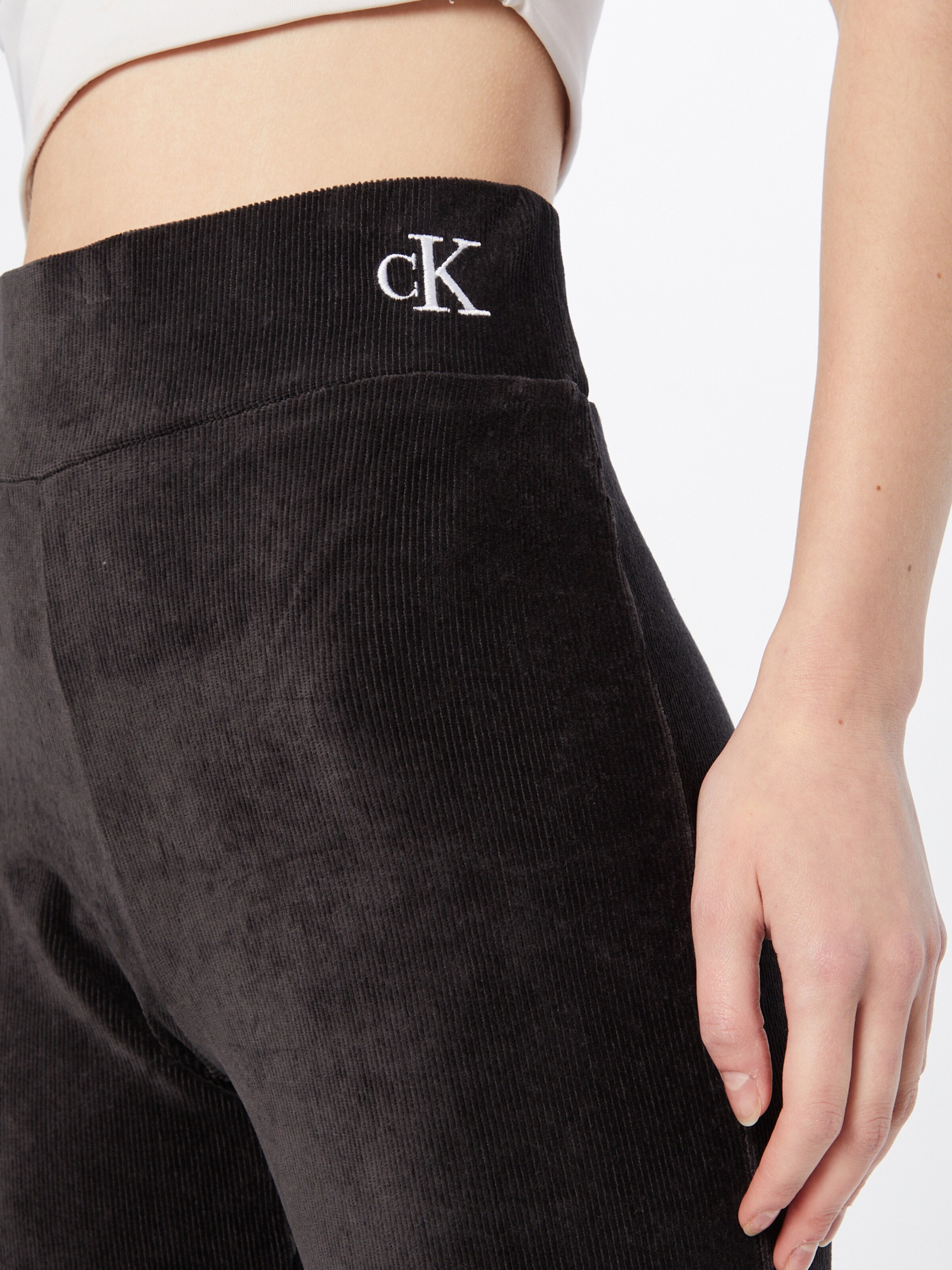 Frauen Hosen Calvin Klein Jeans Hose in Schwarz - AP75747