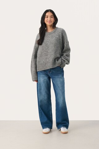 Pull-over Part Two en gris : devant