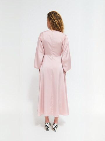 Crās Dress ' Wrenleecras ' in Pink
