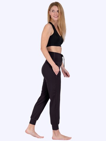 Magadi Regular Sporthose 'Mia' in Schwarz