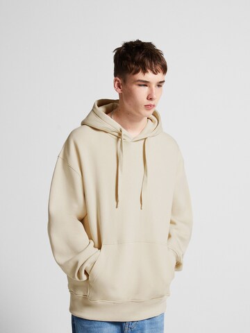 Bershka Sweatshirt in Beige: front