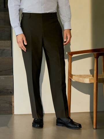 Next Regular Hose in Grün