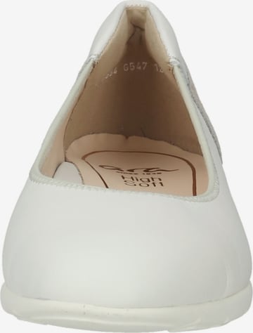 ARA Ballet Flats in Beige