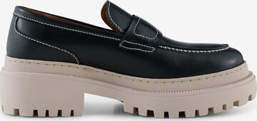 Shoe The Bear Classic Flats in Black