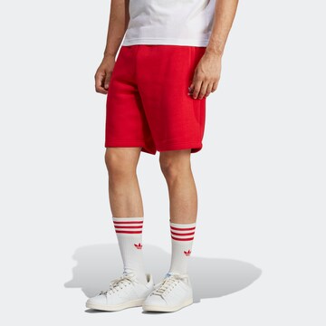 Regular Pantalon 'Trefoil Essentials' ADIDAS ORIGINALS en rouge : devant