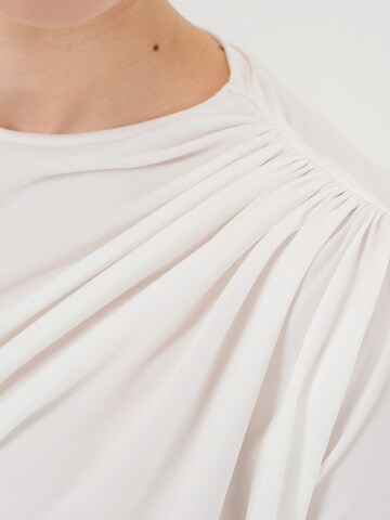 Bigdart Blouse in White