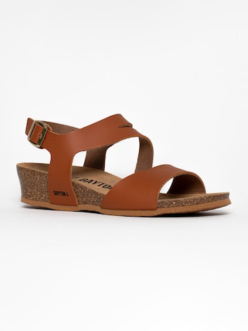 Bayton Strap sandal 'Reus' in Brown