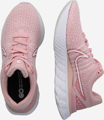 NIKE - Sapatilha de corrida 'Infinity 3' em rosa