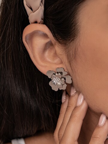 Hey Happiness Earrings 'Petal Blossom' in Silver