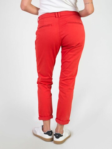 Coupe slim Pantalon chino Le Temps Des Cerises en rouge