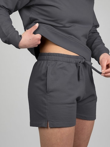 NIKIN Loosefit Broek in Grijs