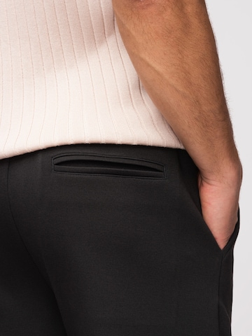 Ombre Regular Trousers in Black