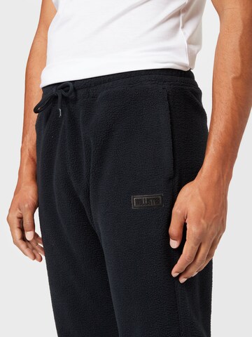 HOLLISTER Tapered Trousers in Black