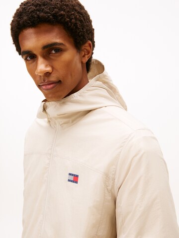 Tommy Jeans Преходно яке 'CHICAGO' в бежово