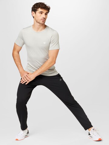 new balance Tapered Workout Pants in Black