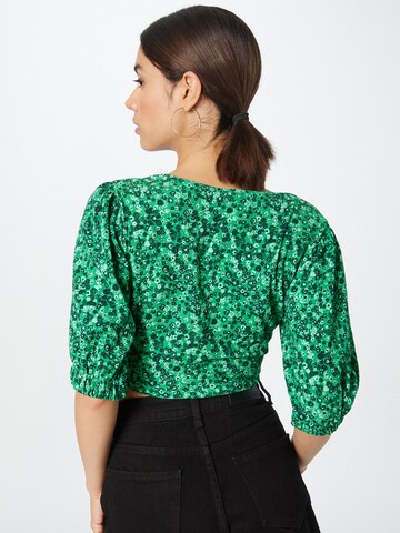 Nasty Gal - Blusa em verde